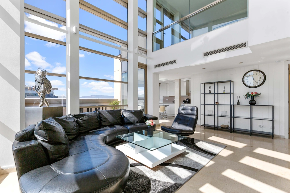 Penthouse Duplex with whole City and Sea Views!